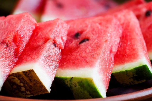 1800ss_thinkstock_rf_watermelon_slices.jpg