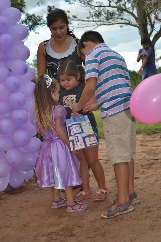 kindergeburtstag-paraguay-empfang-1.jpg