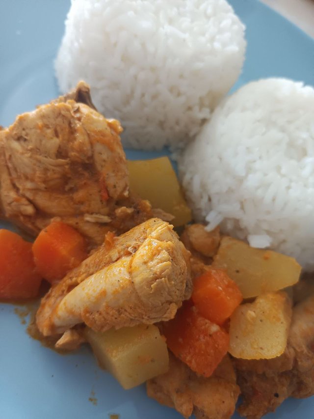 Pollo Guisado 3.jpg