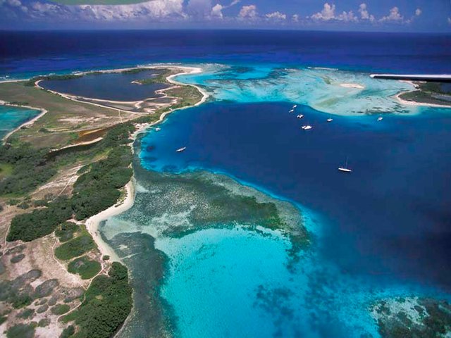 Archipielago los roques, Venezuela.jpg