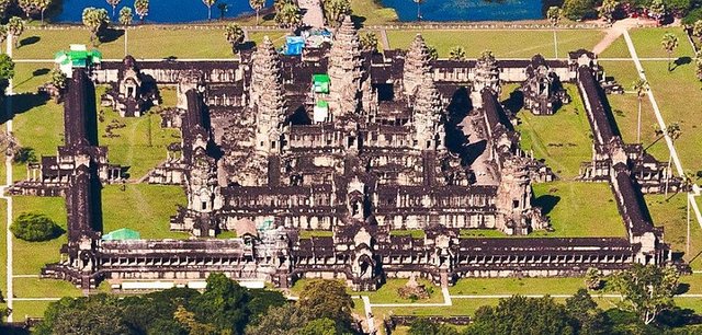 Largest-Hindu-temple-Cambodia-1.jpg