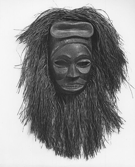 440px-Brooklyn_Museum_56.6.11_Ekpo_Society_Mask_with_Fringe_Attachment.jpg