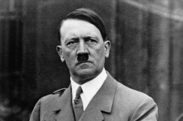PROD-Adolf-Hitler-whrend-einer-Rede.jpg