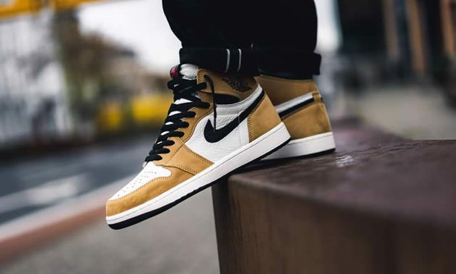 Air Jordan 1 'Rookie Of The Year' On Feet GS Mens Release Date 555088-700 — Steemit