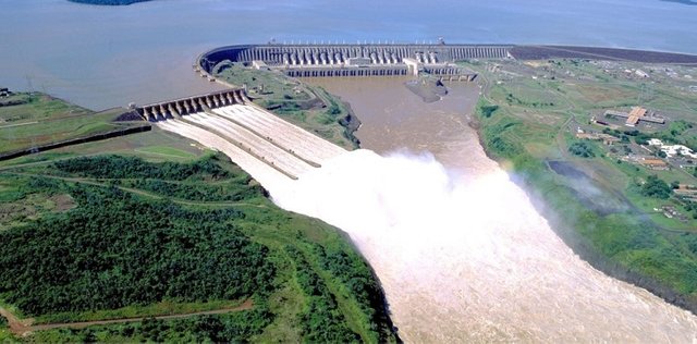 0410174948-08-fatos-historicos-sobre-a-usina-hidreletrica-de-itaipu-.jpg