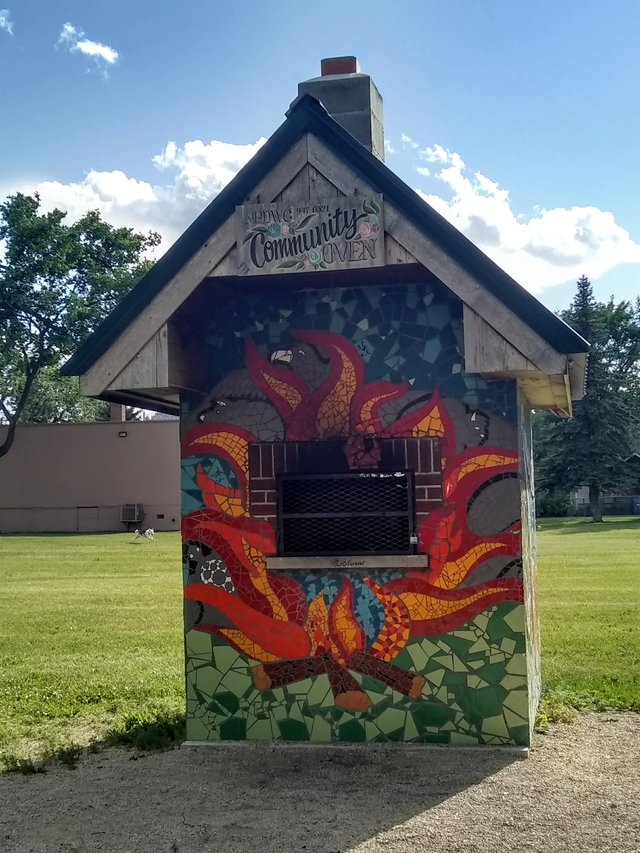 Winnipeg Community Oven.jpg