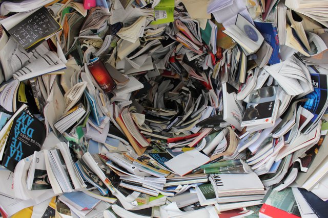 pile-of-covered-books-159751.jpg