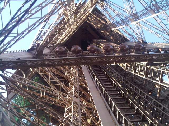 Eiffel Tower  9.jpg