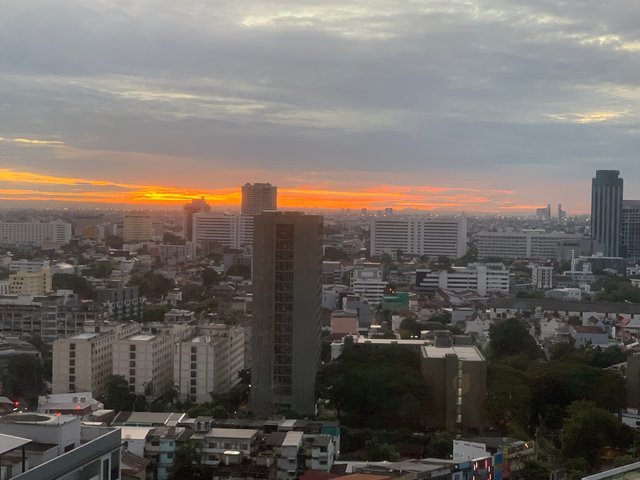 sunrise1.jpg