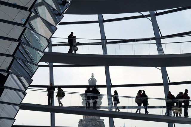 reichstag-dome-1571046_1280.jpg