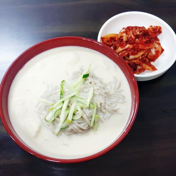 종각맛집 명동칼국수 메일냉콩국수.jpg