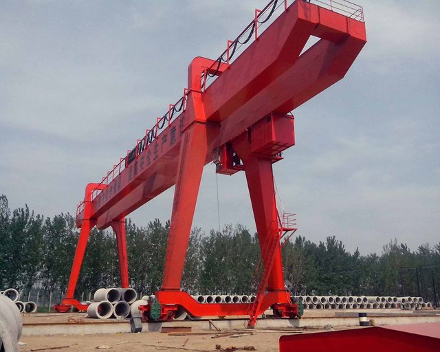 100 Ton Gantry Crane.jpg