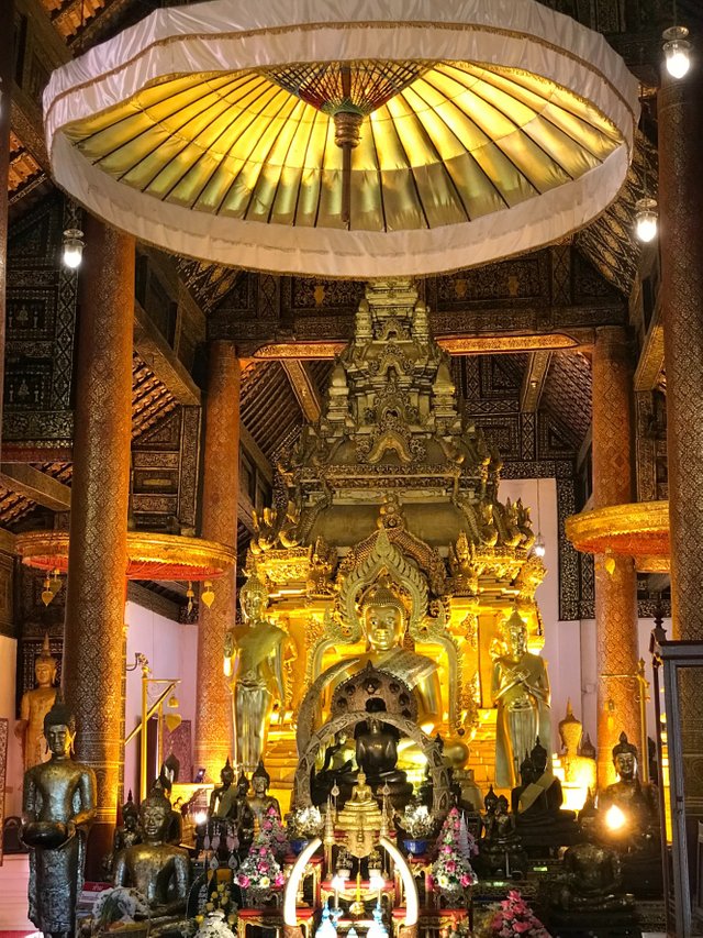 Wat Phra That Sri Chom Thong3.jpg