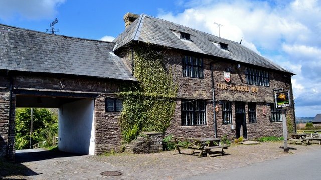 The-Skirrid-Mountain-Inn.jpg