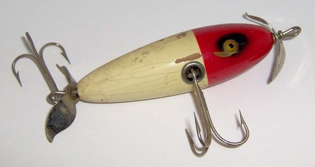 VINTAGE SOUTH BEND WOUNDED MINNOW WOOD LURE in RED HEAD  cool wood lure  with glass eyes  — Steemit