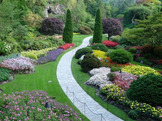 Butchart-Gardens.jpg