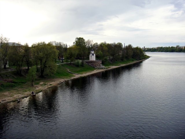 Ольгинская часовня. Вид с Ольгинского моста.JPG