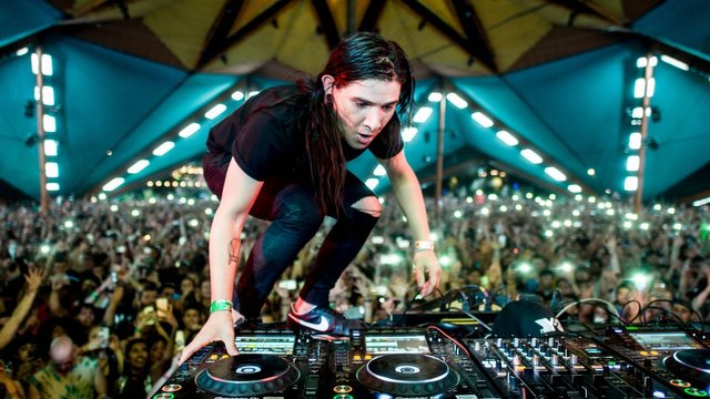 Skrillex-Live.jpg