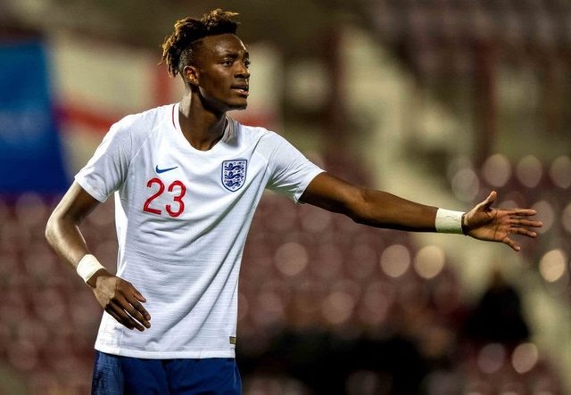 tammy-abraham-england-2019-768x531.jpg