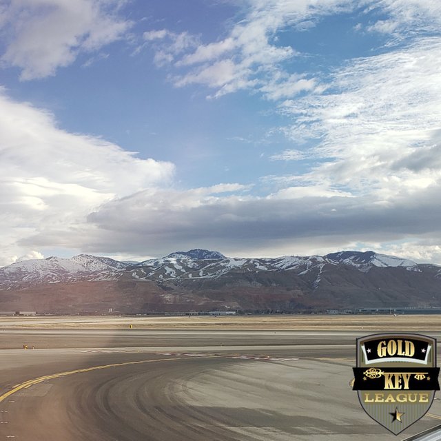 GK_SaltLakeAirportMountains_Ver04_03_5_5_300.jpg