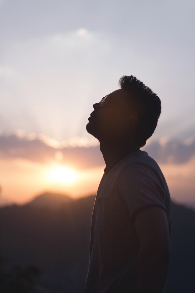 sunset-2535751_1280.jpg