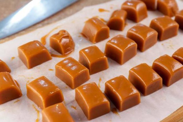 keto-microwave-caramels-82.jpg