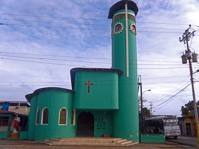 Iglesia_San_Jose_en_Temblador.jpg