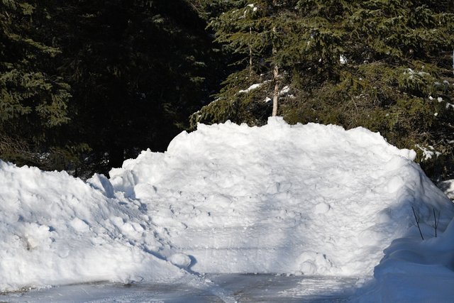 034 2-28 snow pile.jpg