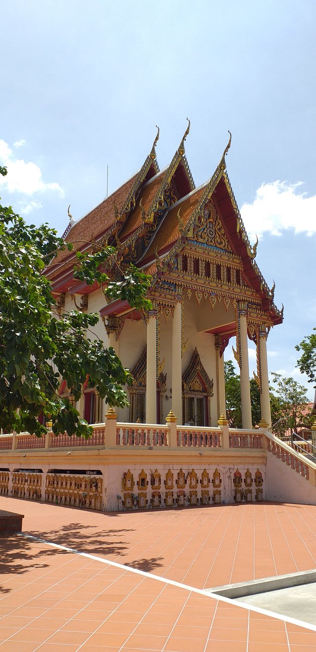 Wat Phasuk Maneejak5.jpg