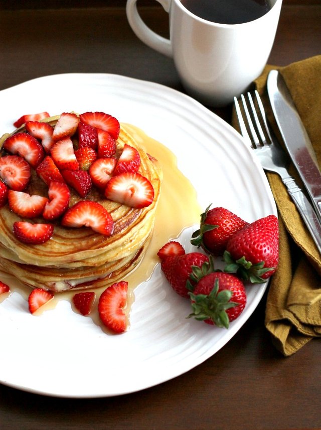 Strawberry-Stuffed-Ricotta-Fennel-Pancakes-3.jpg