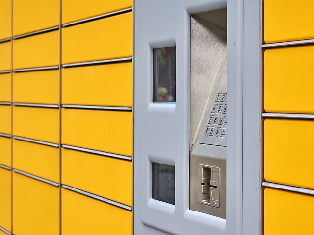 Europe Intelligent Parcel Locker 111.jpg