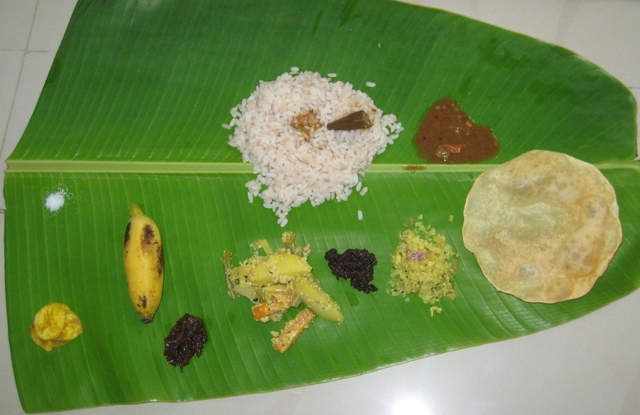 sadya_onam_banana_leaf_kerala_food_rice_traditional_simple-997566.png