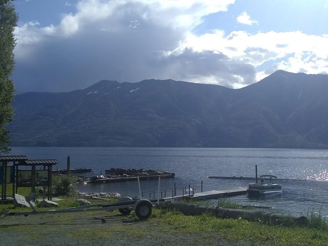 Kootenay Lake f.jpg