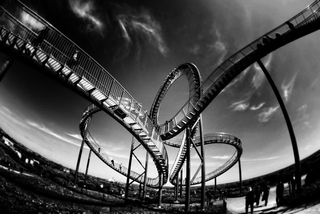rollercoaster-801833_960_720.jpg