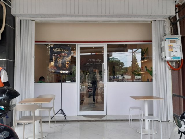 1000384189.jpg