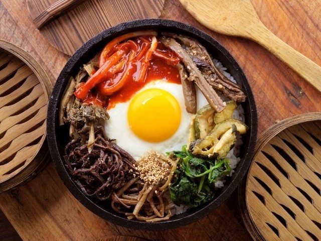 bibimbap-2d68e268-6c19-4ff8-b5f8-1145372450cf.jpg