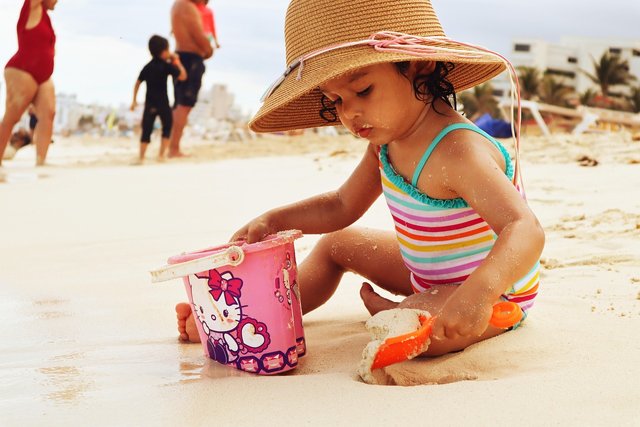 beach-4606091_1280.jpg