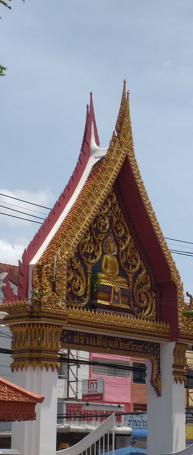 Wat Phasuk Maneejak15.jpg