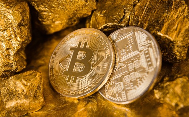 bitcoin-gold-prices-shutterstock.jpg