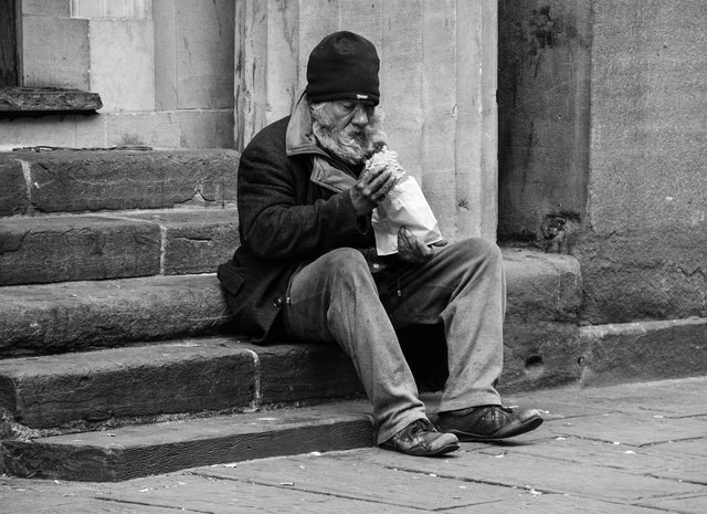 homeless-2532754_1280.jpg
