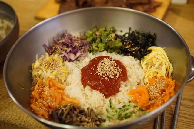 bibimbap-1738580_1920.jpg