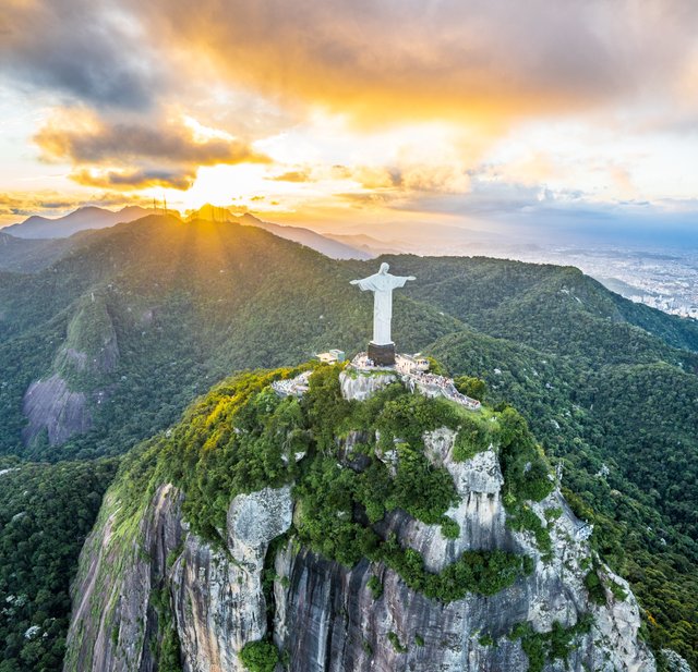 christ-the-redeemer-brazil-2818895.jpg