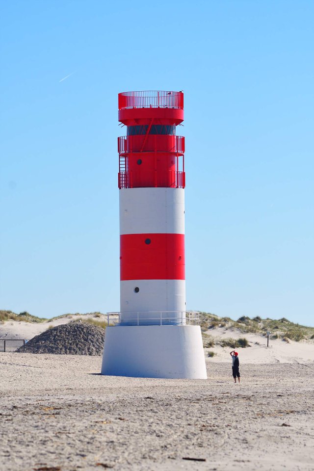 Helgoland_Leuchtturm.jpg