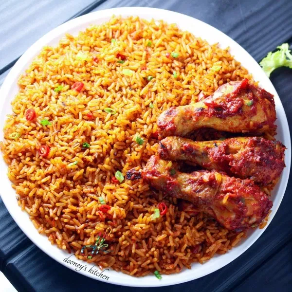 jollof-and-chicken.jpg