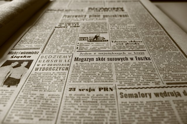 old-newspaper-350376_1920.jpg