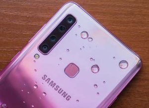Samsung-Galaxy-A9-2018-Water-300x218.jpg