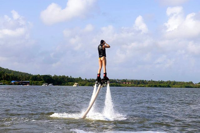 Flyboard-goa.jpg