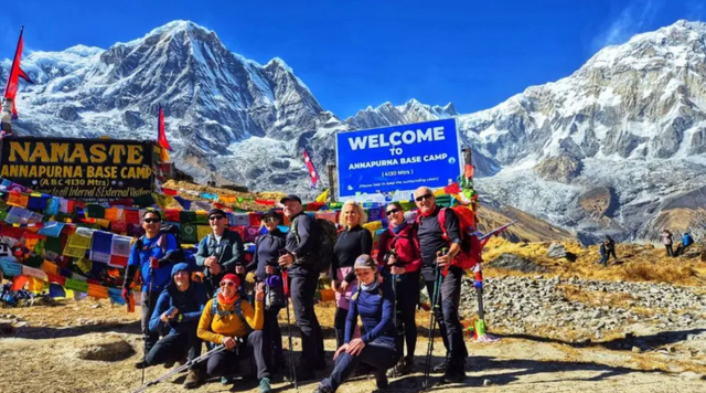 annapurna-base-camp-trekking.png