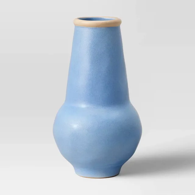 Eye-Catching-Vase-Tall-Ceramic-Vase.webp
