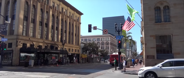 SANDIEGO SIXTH AVENUE WITH BROADWAY.png